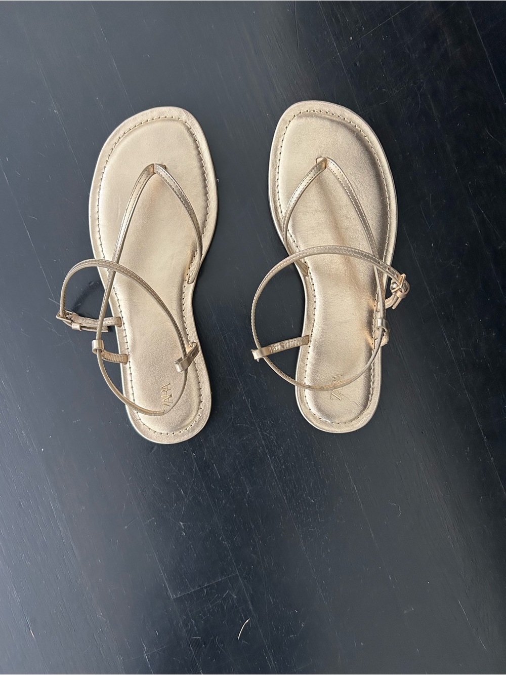 Zara METALLIC EFFECT LEATHER SANDALS